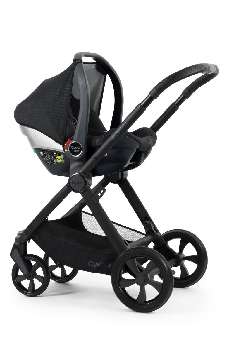 Oyster 4 Essential Bundle in Raven with Matt Black Chassis - Little Miracles Baby Boutique