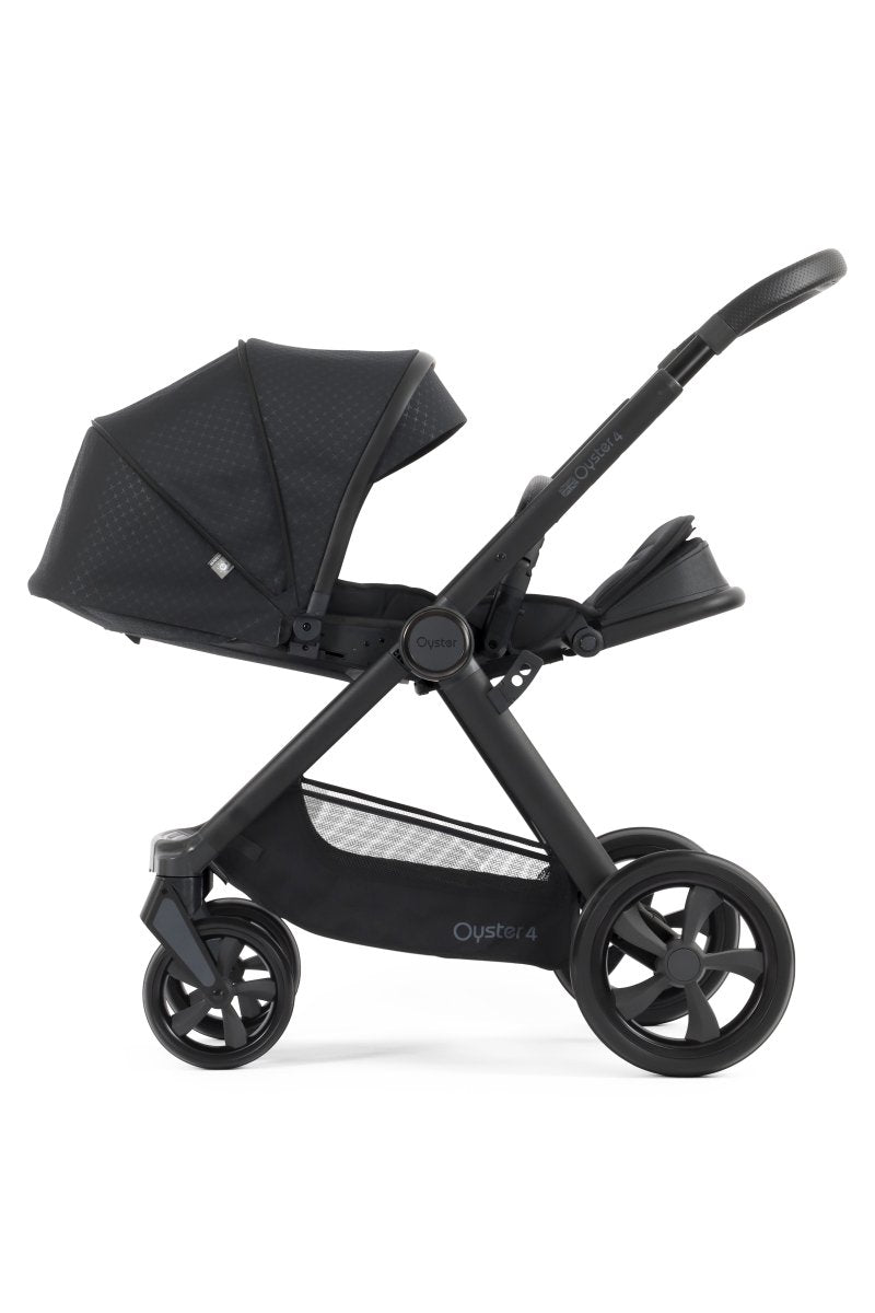 Oyster 4 Essential Bundle in Raven with Matt Black Chassis - Little Miracles Baby Boutique