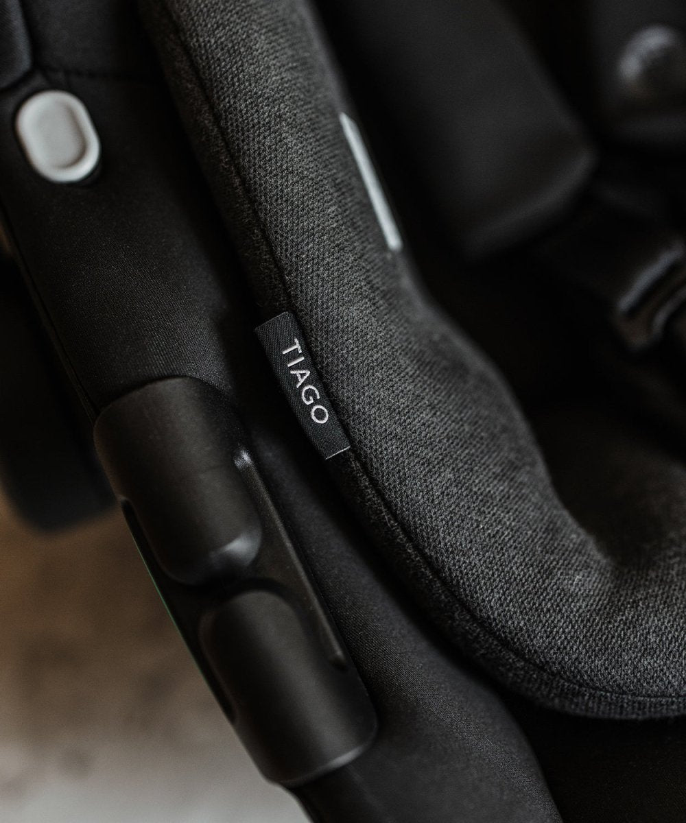 Venicci Tiago 360 i - Size Car Seat - Black - Little Miracles Baby Boutique